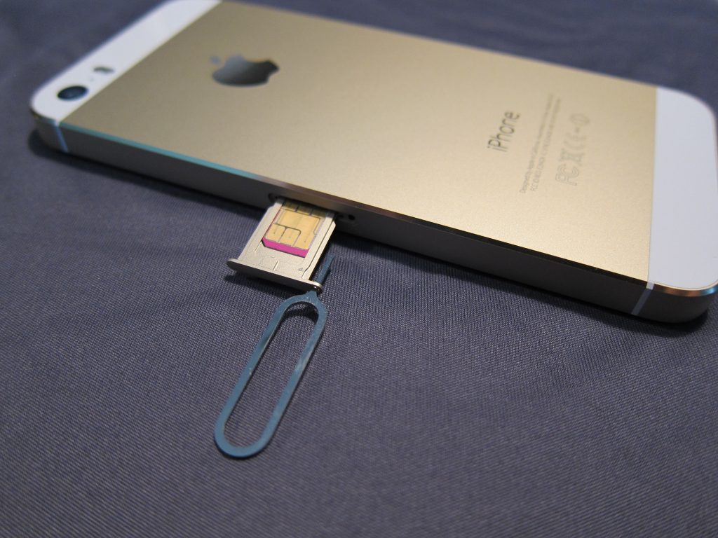 iPhoneのSIMカード